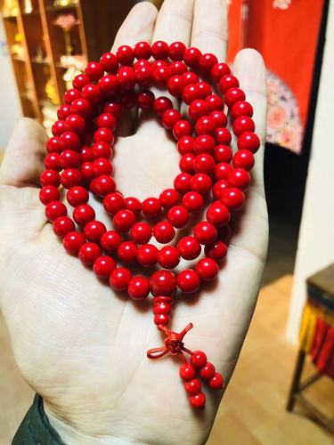 威尼斯红色琉璃珠（意大利威尼斯琉璃介绍）